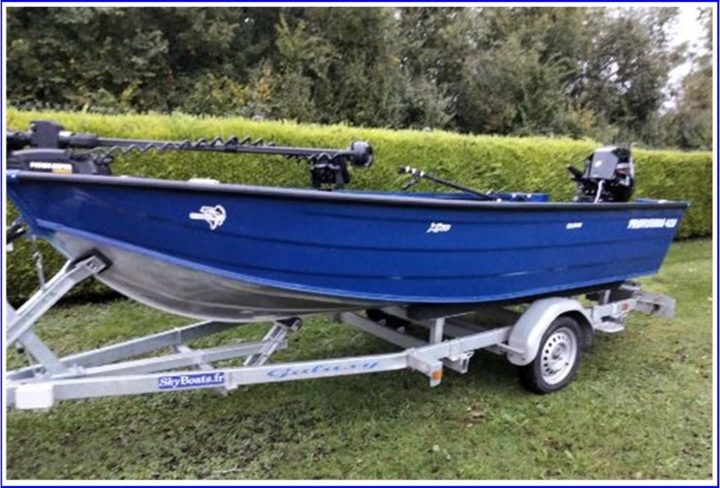 Bateau PF420 Bleu de Laurent