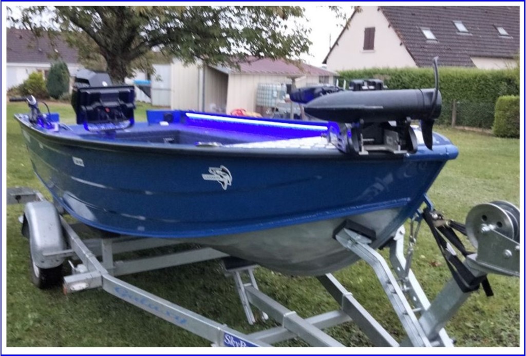 Bassboat PF420 Bleu de Laurent